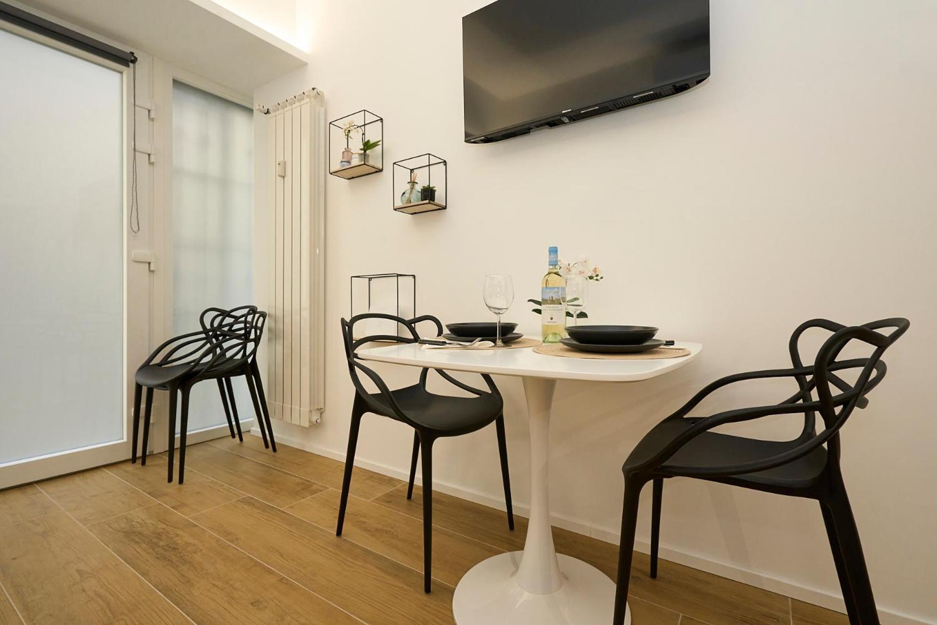 Duomo 10 Min - Cozy With Netflix & Wifi Milan